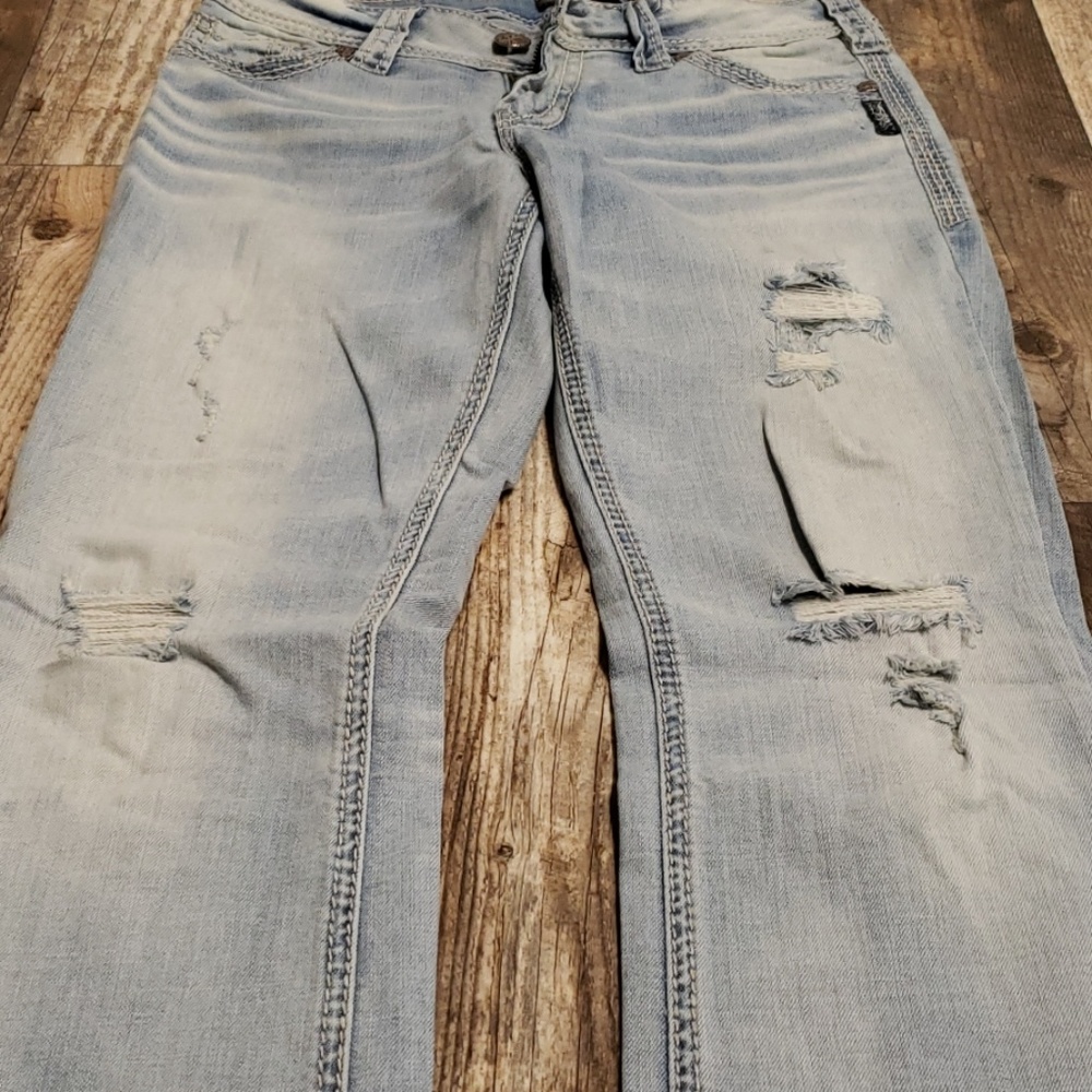 Silver Jeans - Picture 2 of 4